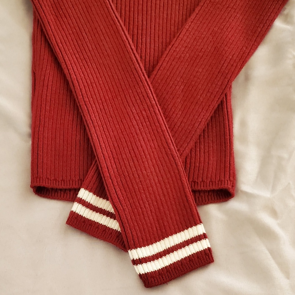 NWT Hollister Red Off the Shoulder LS Sweater XS - Picture 7 of 8